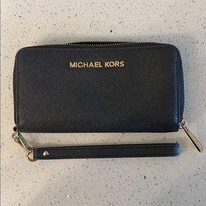 Michael Kors Wristlet